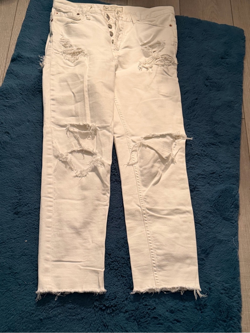Free people White Distressed High-Rise button  Women’s Jeans 29
